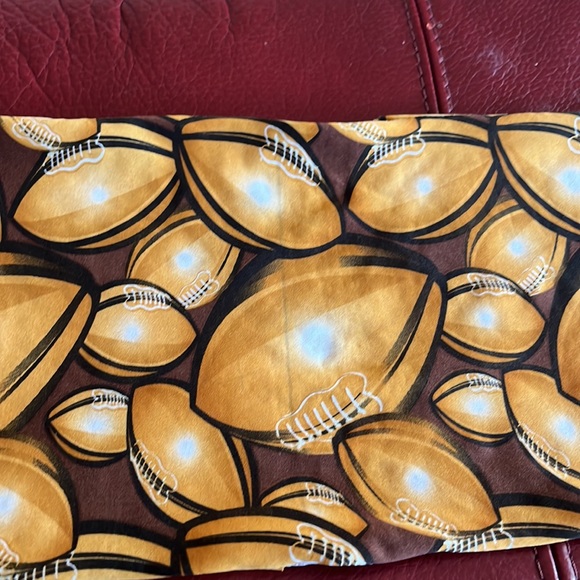 Textbook covers- camouflage and football - Picture 3 of 14